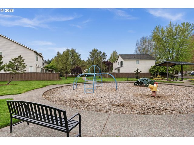 5154 Ne SCHOELER Cir, Hillsboro, OR 97124
