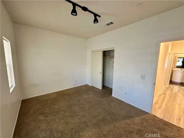 11827 Fresh Meadow Place, Victorville, CA 92392