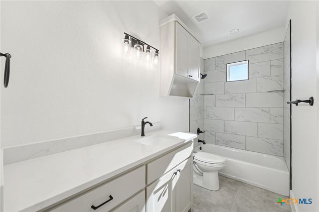 5207 Hollow Ranch Drive, Salado, TX 76571