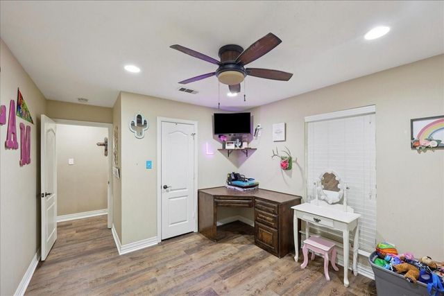 214 Fernwood Street, Bridge City, TX 77611