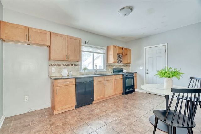 883 Brown Road, Irondequoit, NY 14622