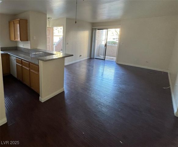 2966 Juniper Hills Boulevard 102, Las Vegas, NV 89142