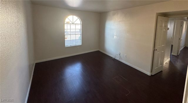 2966 Juniper Hills Boulevard 102, Las Vegas, NV 89142