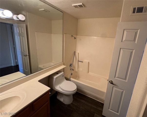 2966 Juniper Hills Boulevard 102, Las Vegas, NV 89142