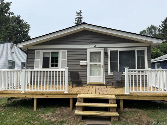 65 E Princeton Avenue, Pontiac, MI 48340