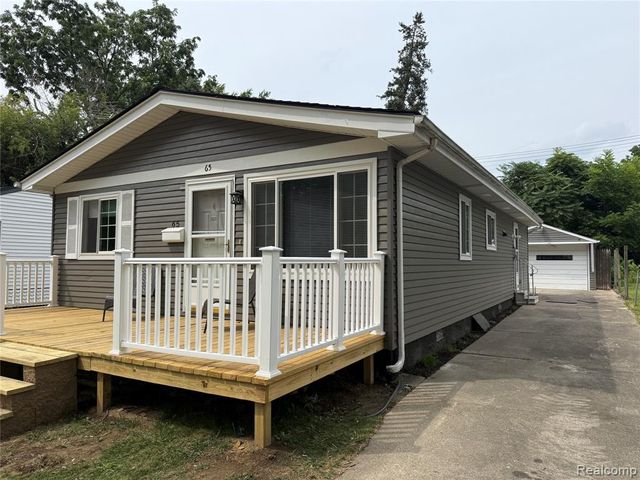 65 E Princeton Avenue, Pontiac, MI 48340