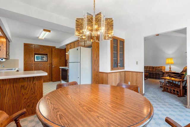 2967 W HIAWATHA DRIVE, Appleton, WI 54914