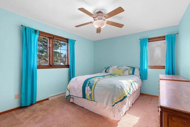 2967 W HIAWATHA DRIVE, Appleton, WI 54914