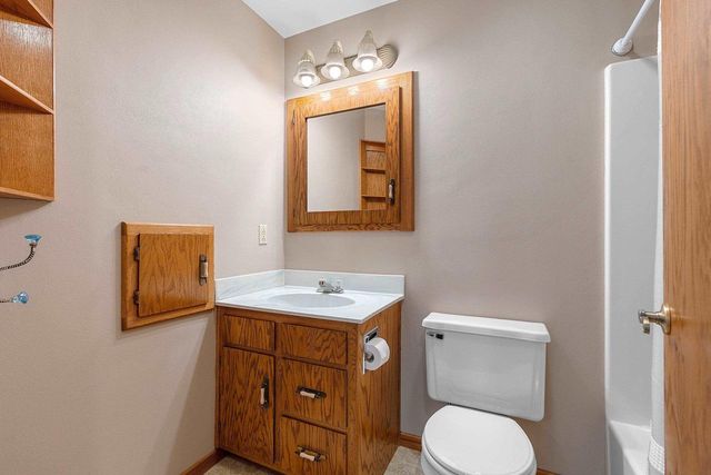 2967 W HIAWATHA DRIVE, Appleton, WI 54914