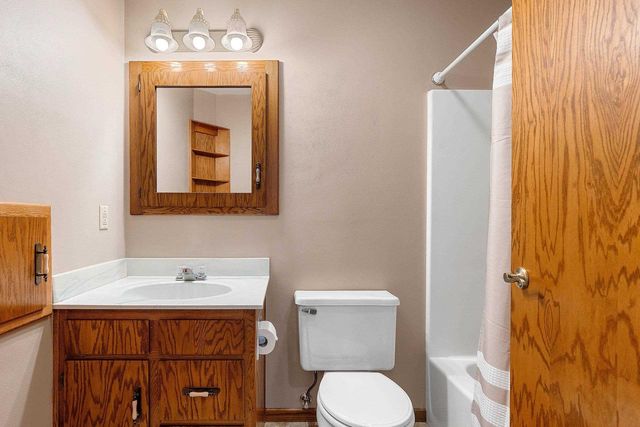 2967 W HIAWATHA DRIVE, Appleton, WI 54914