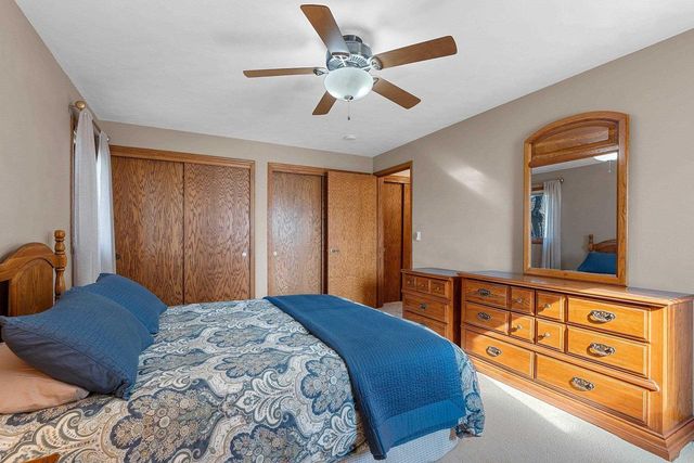 2967 W HIAWATHA DRIVE, Appleton, WI 54914