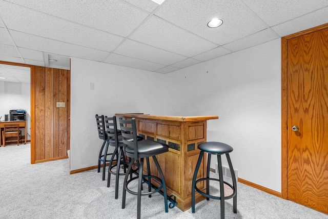 2967 W HIAWATHA DRIVE, Appleton, WI 54914