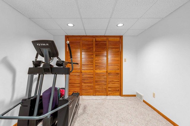 2967 W HIAWATHA DRIVE, Appleton, WI 54914