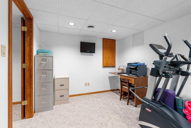 2967 W HIAWATHA DRIVE, Appleton, WI 54914