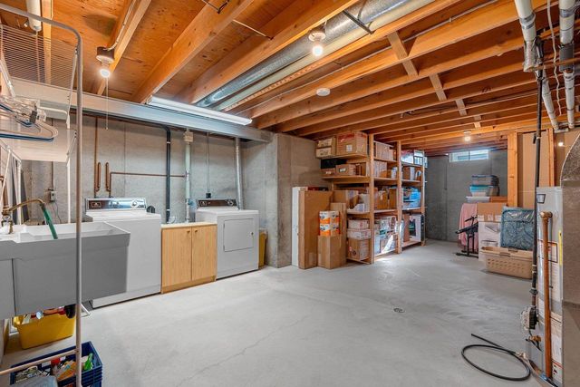 2967 W HIAWATHA DRIVE, Appleton, WI 54914
