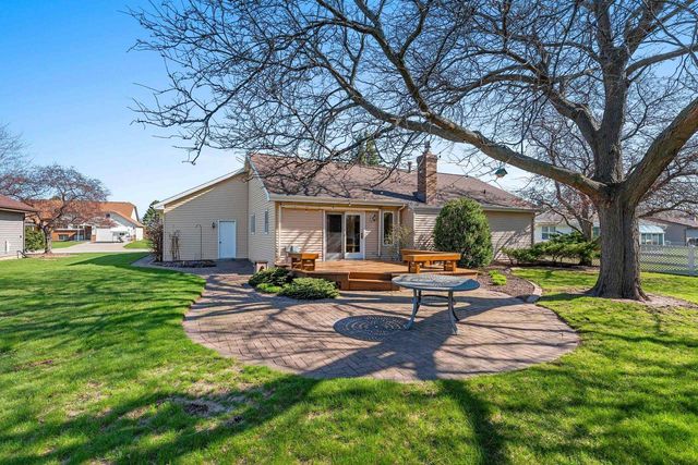 2967 W HIAWATHA DRIVE, Appleton, WI 54914