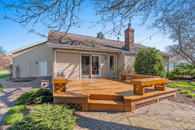 2967 W HIAWATHA DRIVE, Appleton, WI 54914