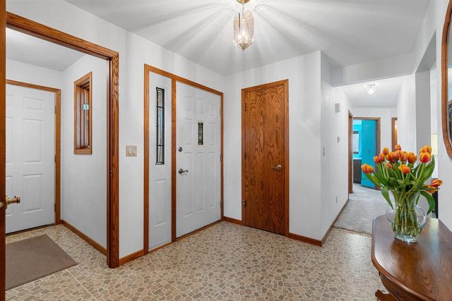 2967 W HIAWATHA DRIVE, Appleton, WI 54914