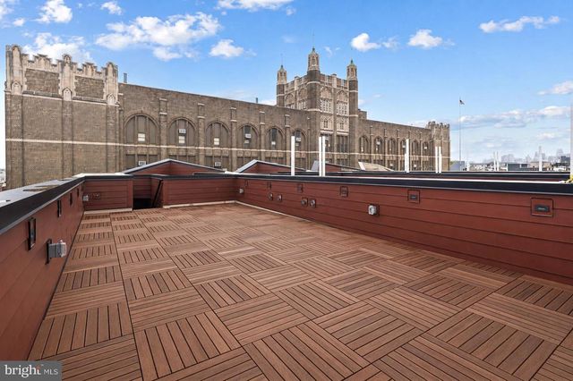 629 E THOMPSON ST, Philadelphia, PA 19125