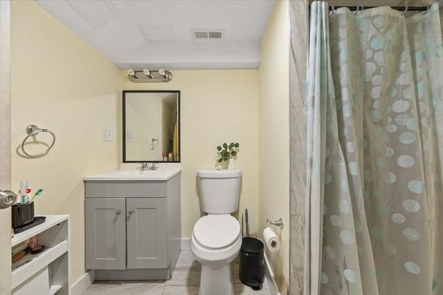 33 Prince St, Brockton, MA 02302