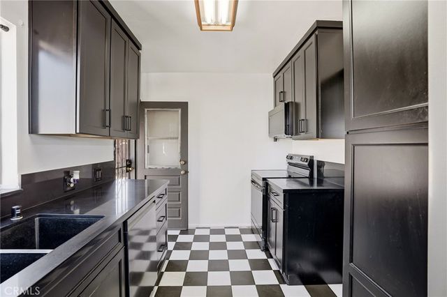 11246 Rosecrans Avenue, Norwalk, CA 90650