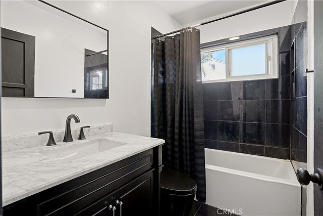 11246 Rosecrans Avenue, Norwalk, CA 90650