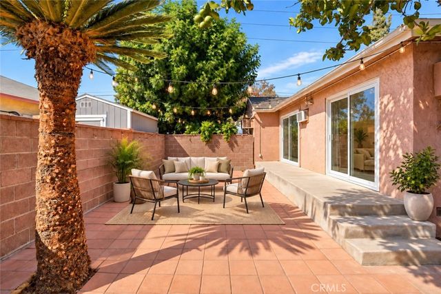 11246 Rosecrans Avenue, Norwalk, CA 90650