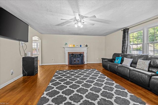 3252 S Battlefield BLVD, Chesapeake, VA 23322