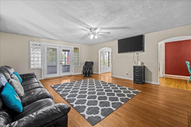 3252 S Battlefield BLVD, Chesapeake, VA 23322