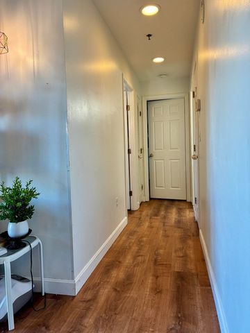500 Washington St 403, Quincy, MA 02169