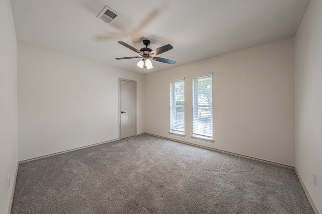 2415 Lakeview Circle, Arlington, TX 76013