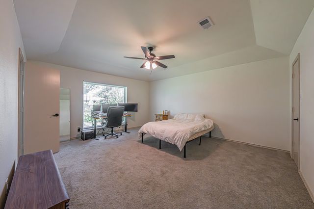 2415 Lakeview Circle, Arlington, TX 76013