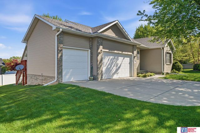 2250 Trevor Court, Lincoln, NE 68512
