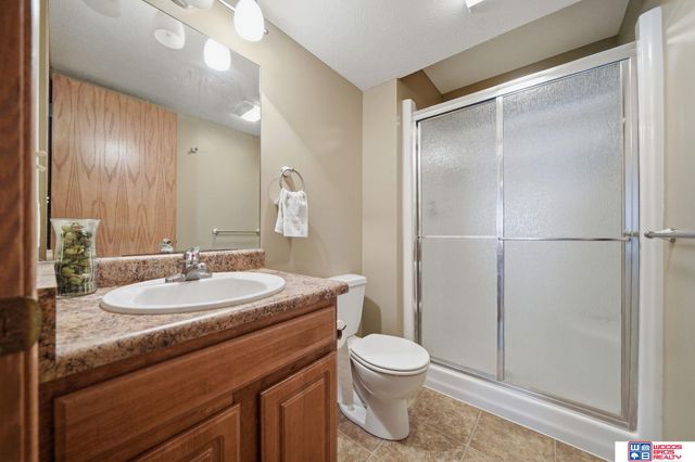 2250 Trevor Court, Lincoln, NE 68512