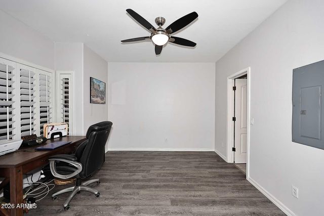 11011 N ZEPHYR Drive 105, Fountain Hills, AZ 85268