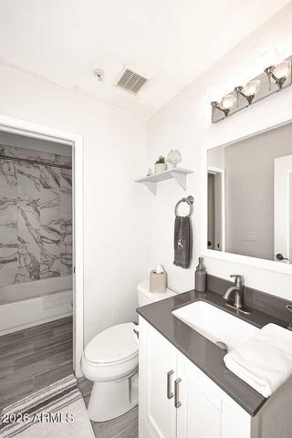 11011 N ZEPHYR Drive 105, Fountain Hills, AZ 85268