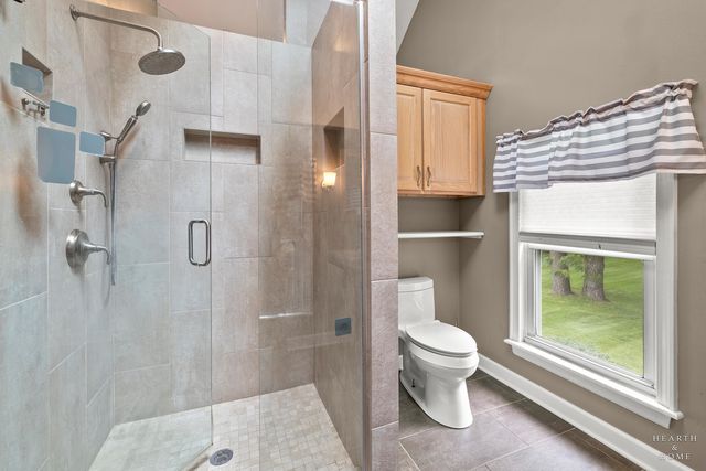 2802 N Ringwood Road, Mchenry, IL 60050