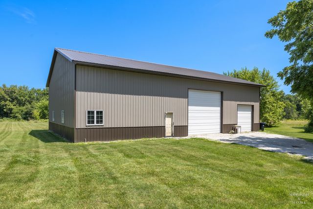 2802 N Ringwood Road, Mchenry, IL 60050
