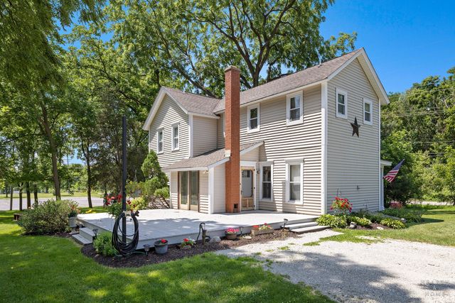 2802 N Ringwood Road, Mchenry, IL 60050