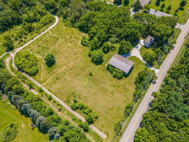 2802 N Ringwood Road, Mchenry, IL 60050