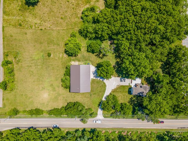 2802 N Ringwood Road, Mchenry, IL 60050