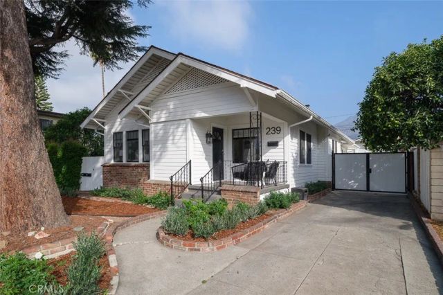 239 W Palm, Monrovia, CA 91016