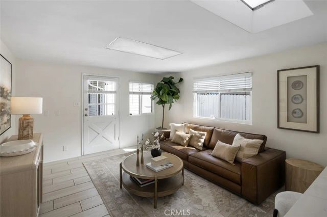 239 W Palm, Monrovia, CA 91016