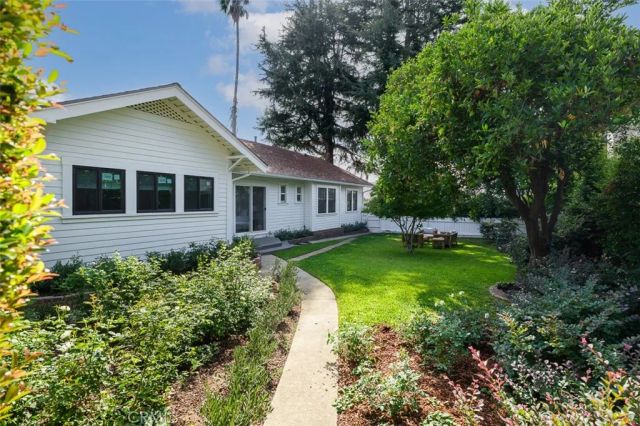 239 W Palm, Monrovia, CA 91016
