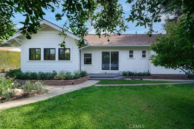 239 W Palm, Monrovia, CA 91016