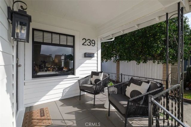 239 W Palm, Monrovia, CA 91016