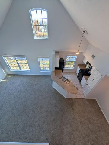 5611 BIDWELL PARKWAY 205, Sarasota, FL 34233