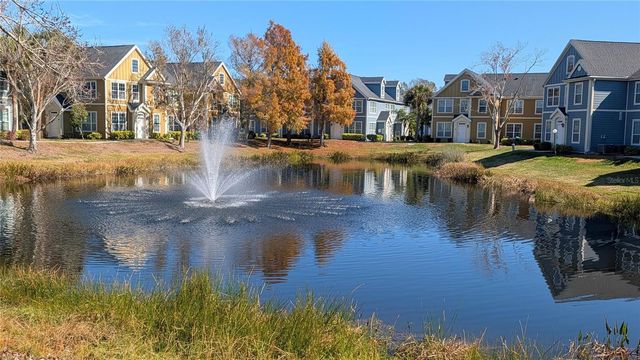 5611 BIDWELL PARKWAY 205, Sarasota, FL 34233