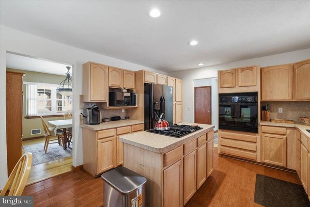 2130 SCARBOROUGH WAY, East Stroudsburg, PA 18302