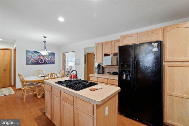 2130 SCARBOROUGH WAY, East Stroudsburg, PA 18302